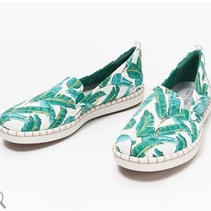 Cloudsteppers Clark’s Slip On Step Glow Jade Palm